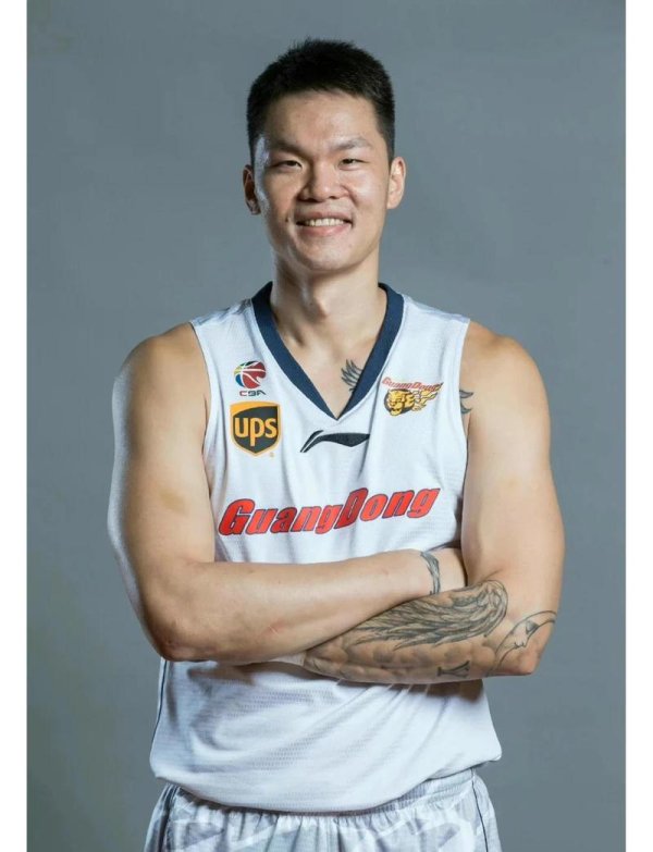 问鼎娱乐下载APP 朱芳雨谈男篮主帅空缺：杨鸣是否有可能上任？