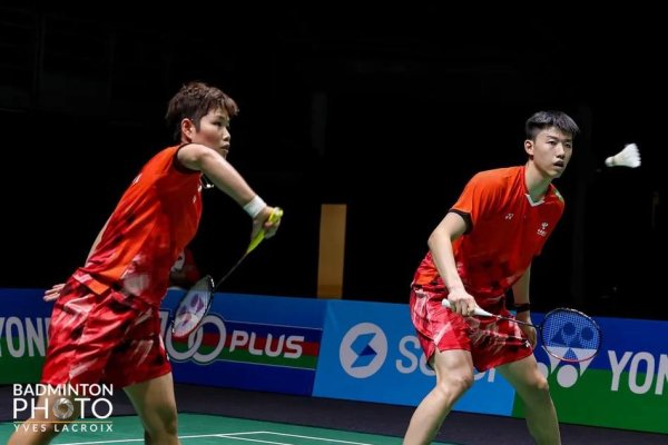 问鼎娱乐下载APP 马来西亚羽毛球公开赛：国羽混双三对组合晋级8强