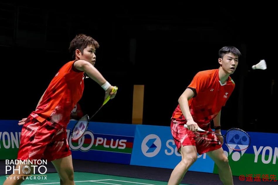 马来西亚羽毛球公开赛：国羽混双三对组合晋级8强