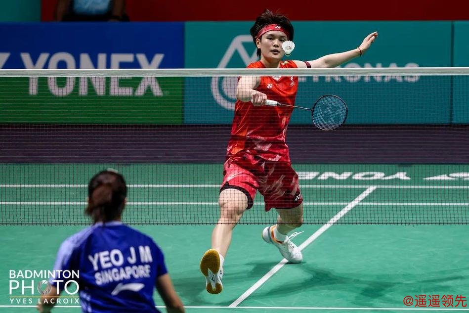 马来西亚羽毛球公开赛：国羽混双三对组合晋级8强