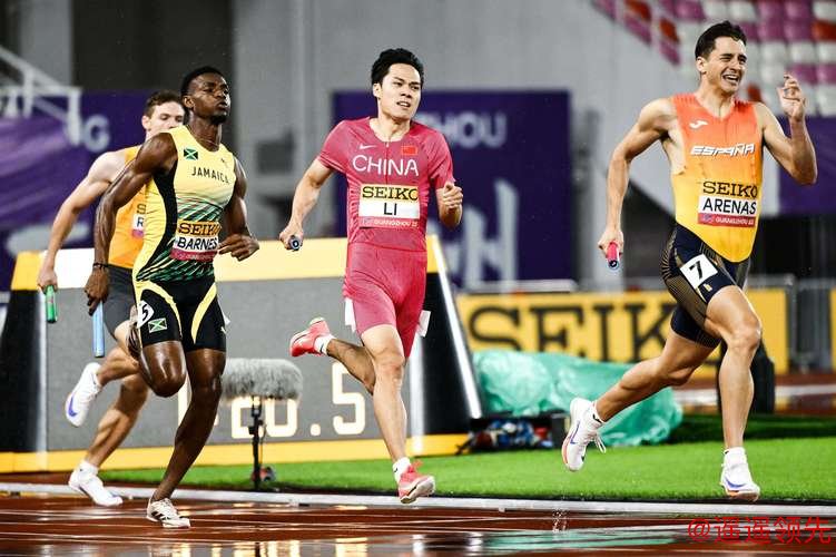 马来西亚选手斩获山西垂直登高赛桂冠